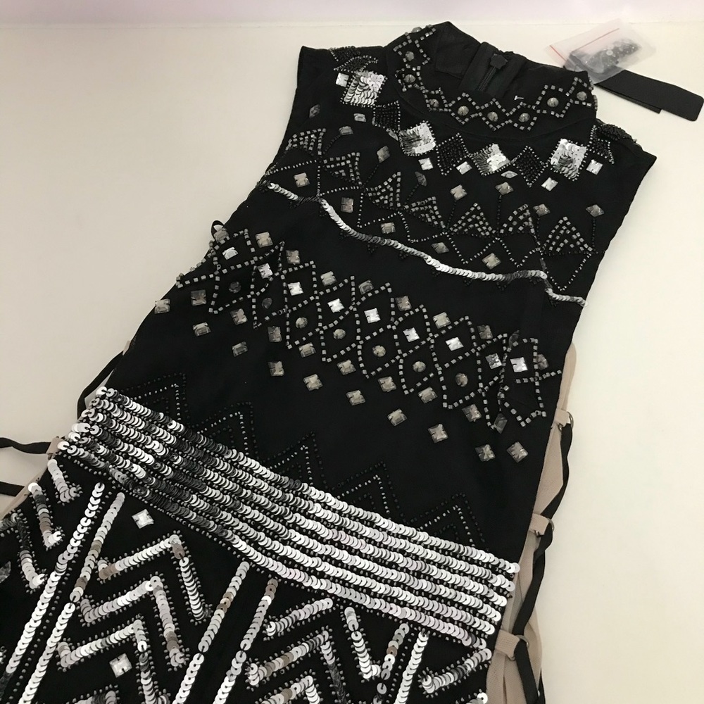 Bebe LACE UP SIDE GOWN - Picture 4 of 8